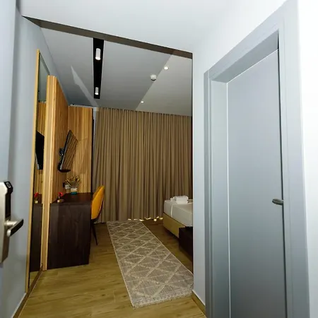 Hotel Kaan Radhimë